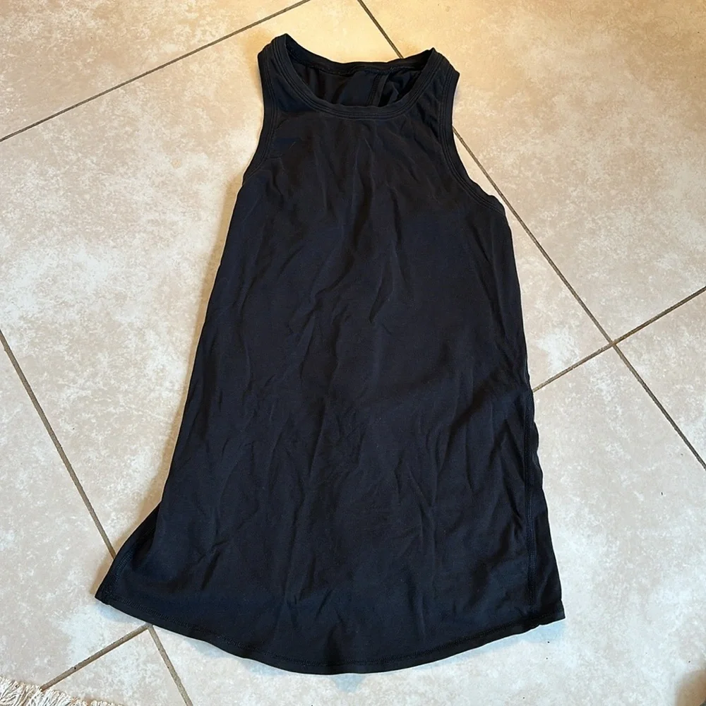 Lululemon tank top - Picture 1 of 3